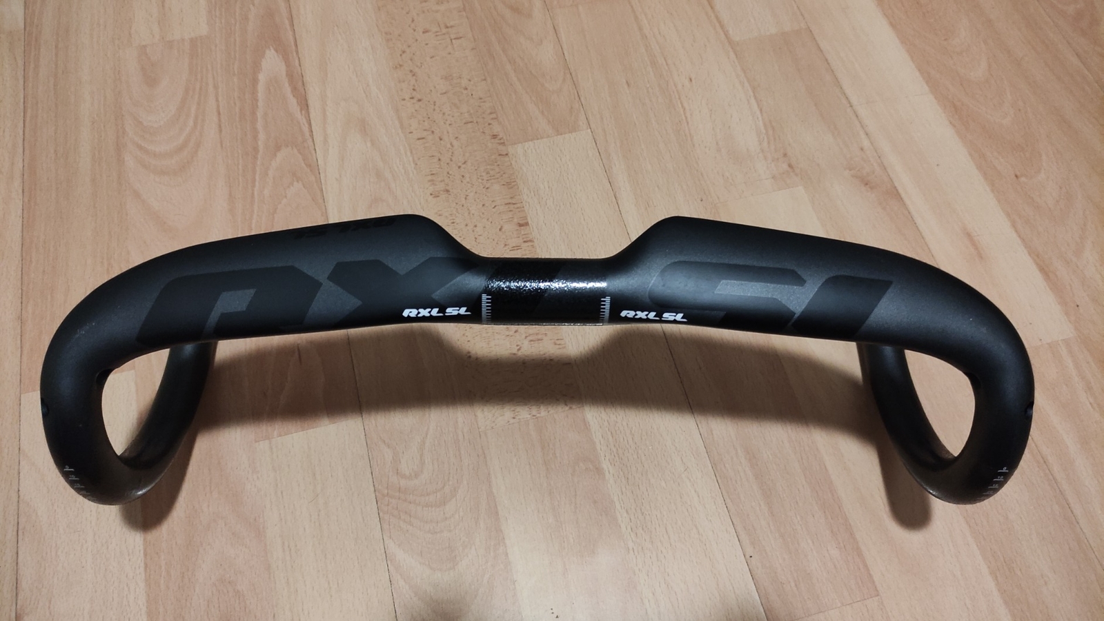 Carbon Fiber Road Bike Handlebar 420mm Racing Bent Drop Bar Internal Routing 440