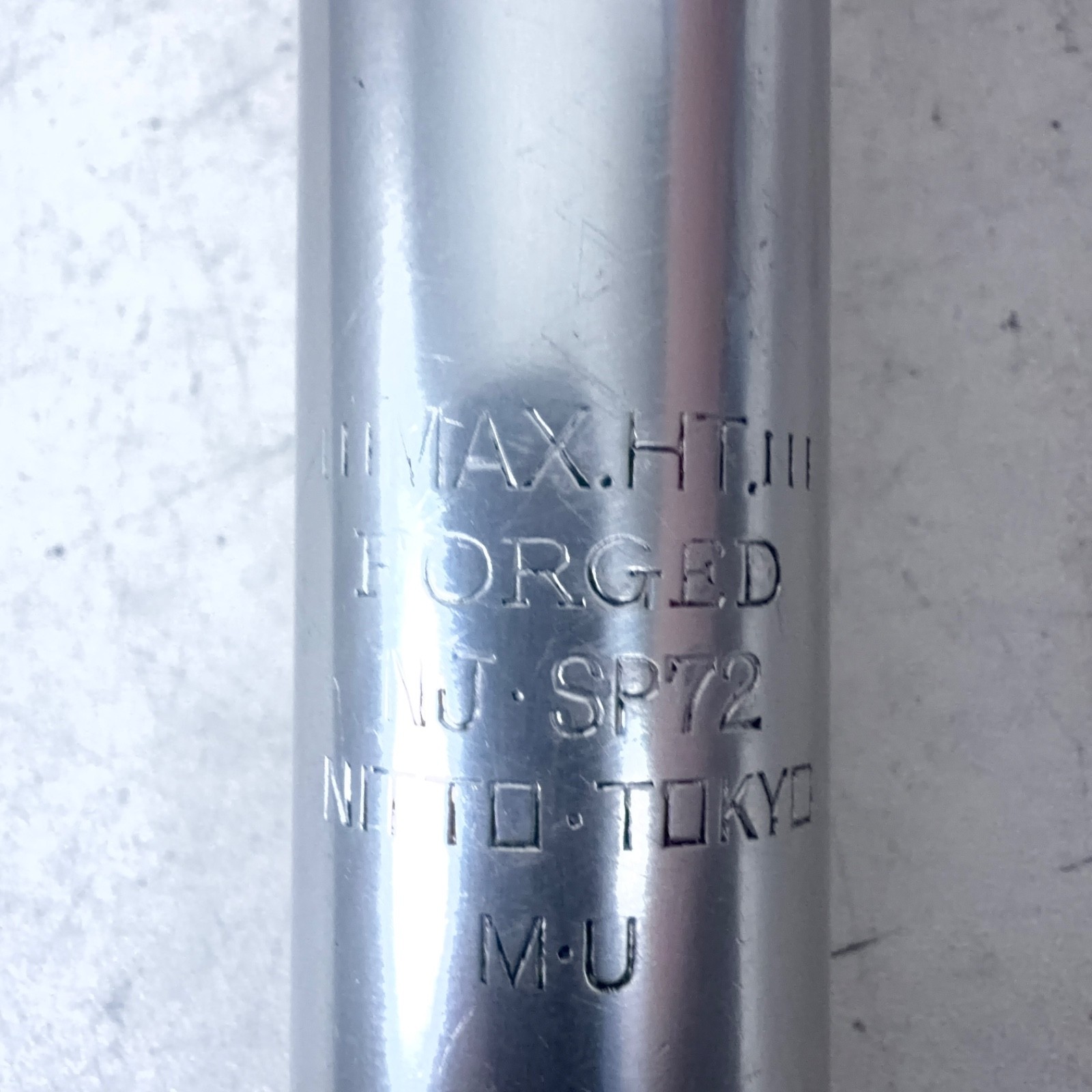 Nitto SP-72 Keirin Seat Post Ø27.2 30mm Rails 210mm Length, 238 Grams