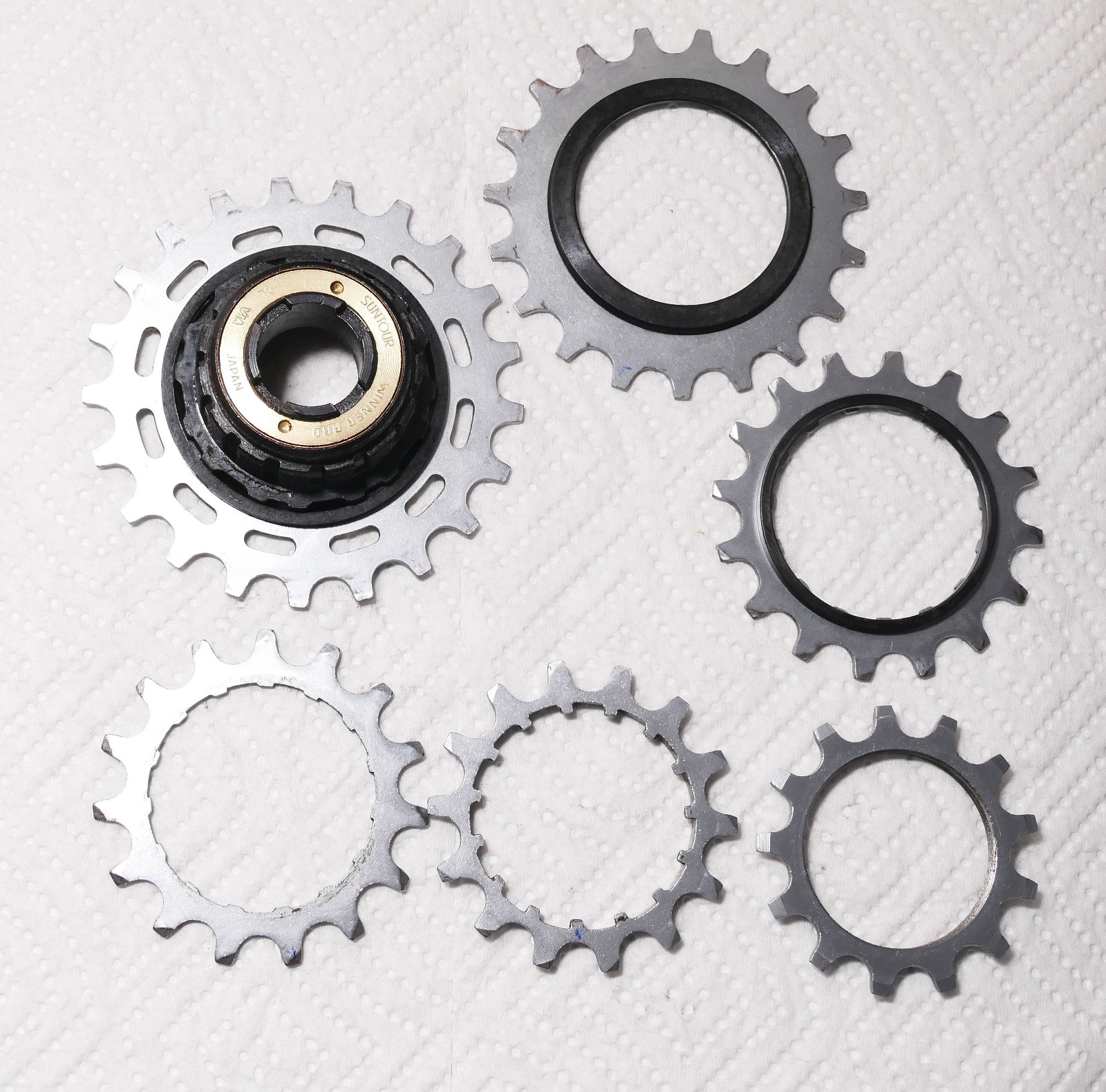Suntour Winner Pro Ultra 6 Speed Freewheel 13 14 15 16 19 21 Four Prong Threaded