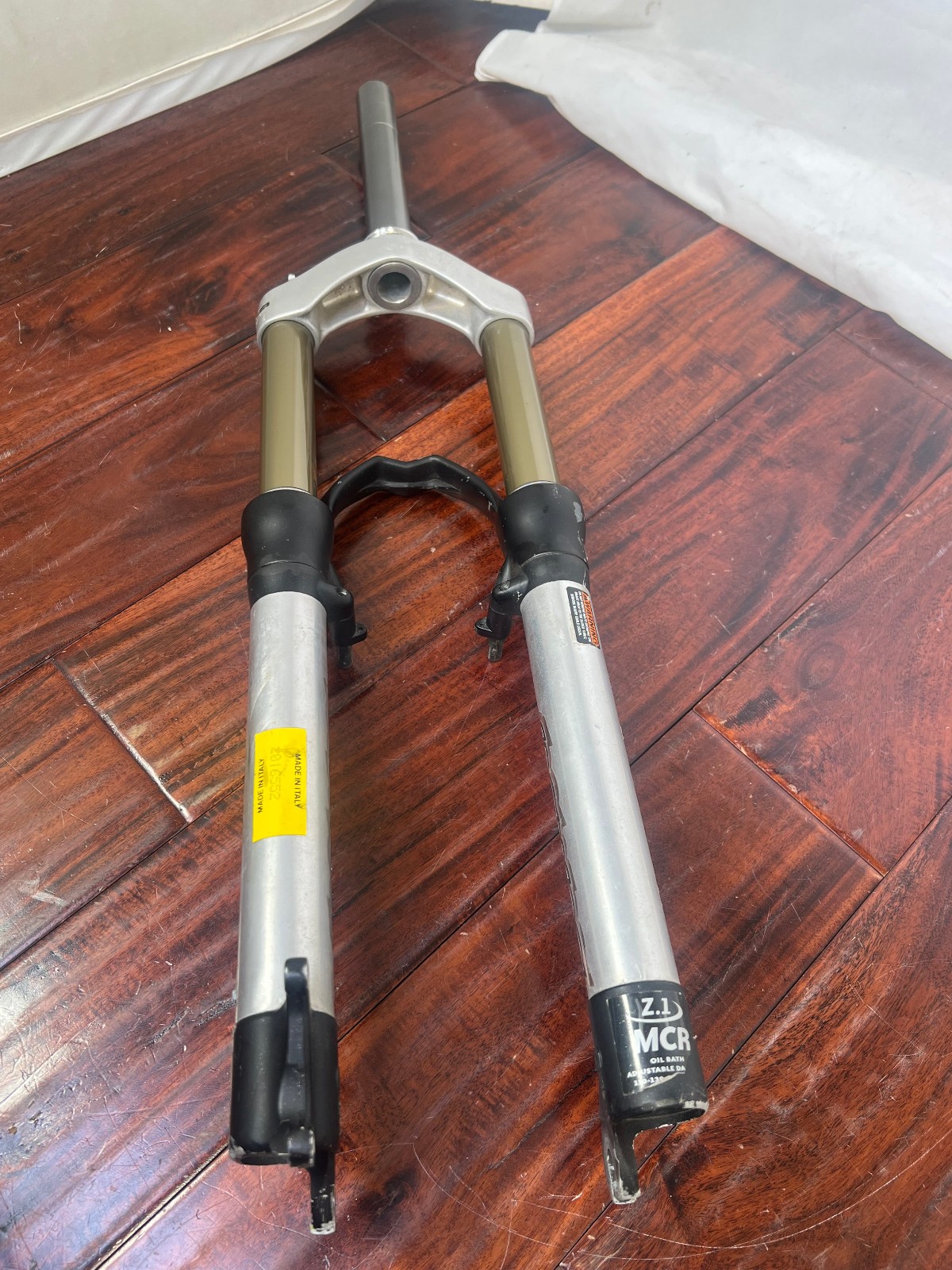 Marzocchi Bomber Z1 MCR Suspension Fork 8″ Steerer 1-1/8″ 26″ Canti Disc 2001