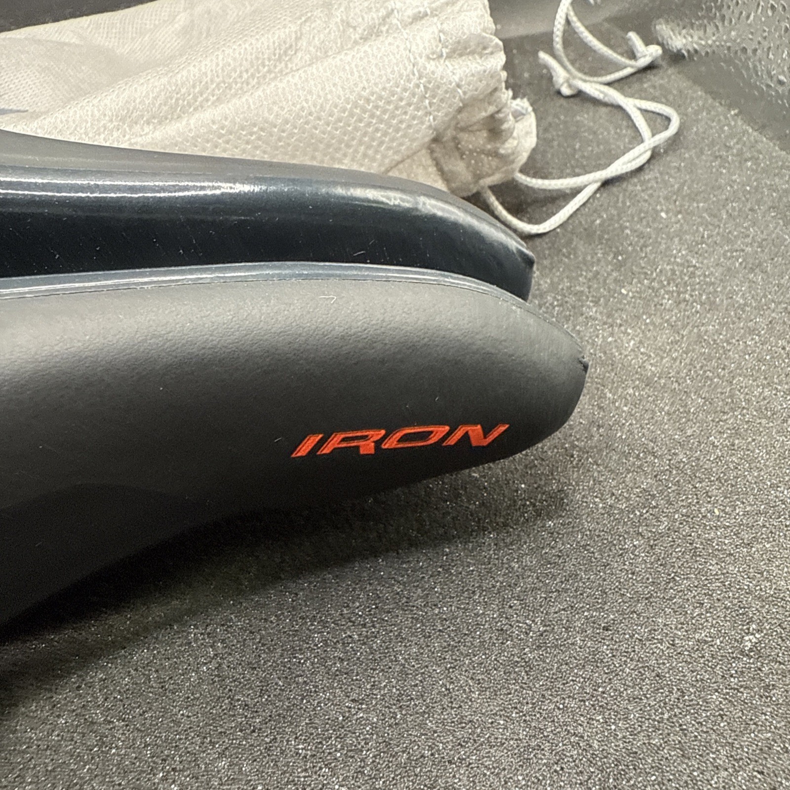 Selle Italia Iron Sd Kit Carbonio Carbon Railed Cycling Saddle Seat (9419-a47)