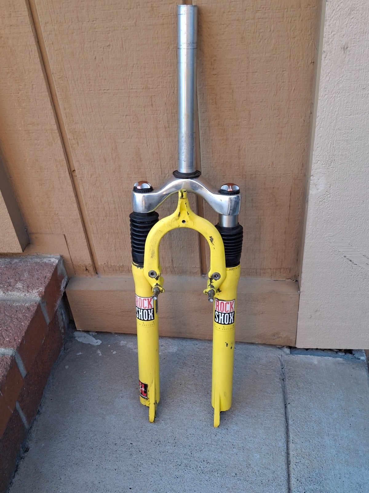 Rock Shox Judy SL Fork 1 ” Threadless 26″ Suspension