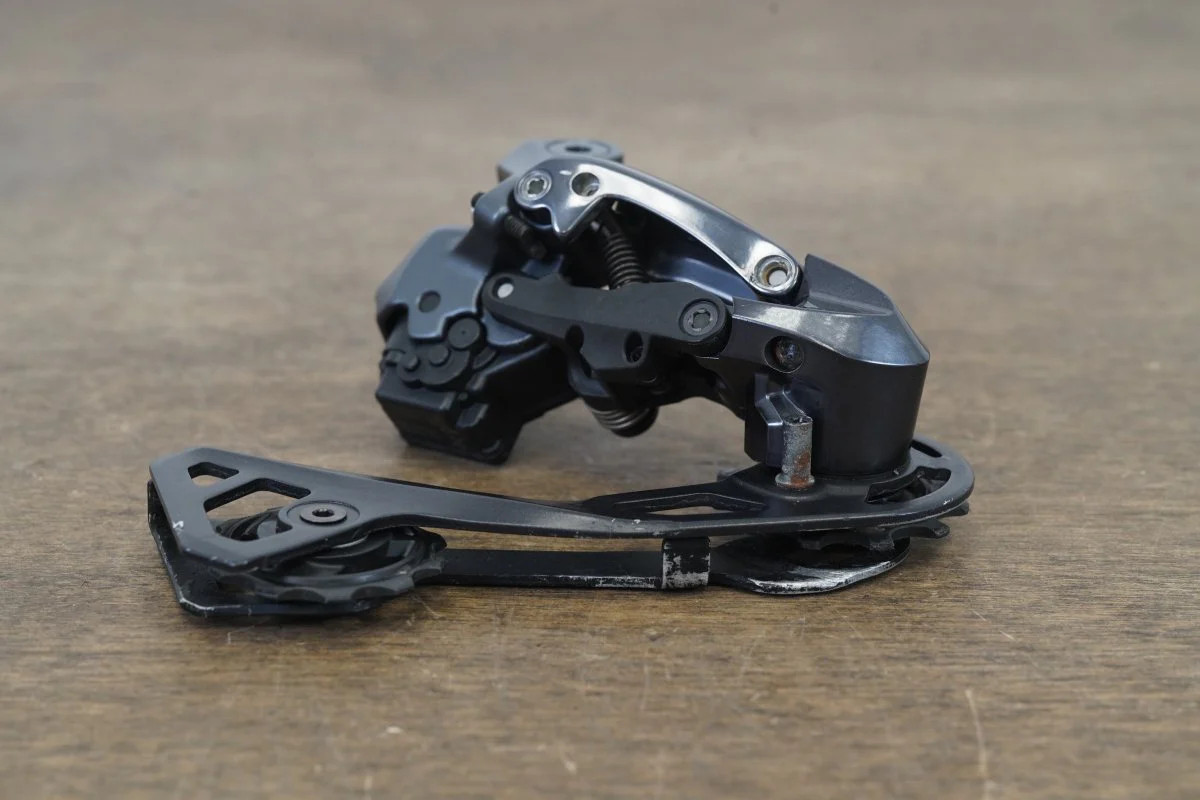 Shimano Ultegra R8070 Di2 11 Speed Electronic Hydraulic Disc Groupset 8070