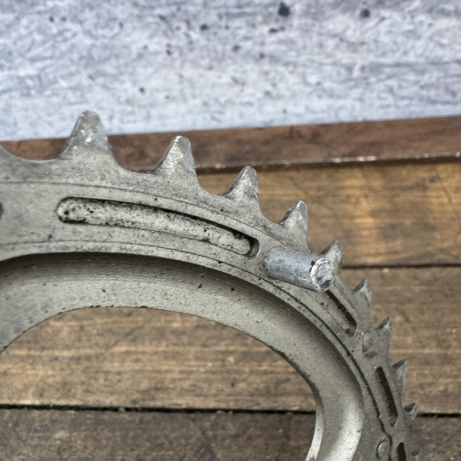 Vintage BOntrager 44T 4-bolt 104 BCD Silver Alloy Chainring Ramp Pins MTB 44
