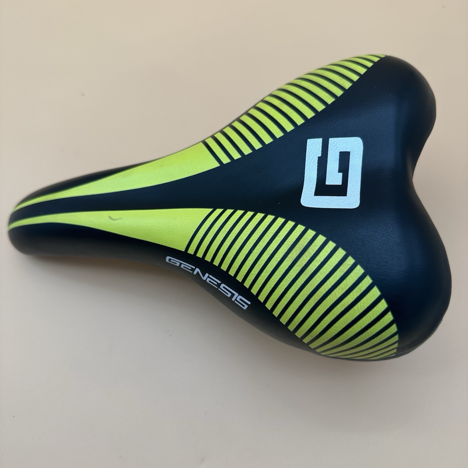 Genesis GSRSN209 Comfort Bicycle Saddle Seat Black/Green MTB/Road/Hybrid
