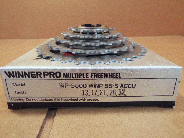 New-Old-Stock Suntour Winner Pro 5-Speed Freewheel (13×32) w/Silver Finish