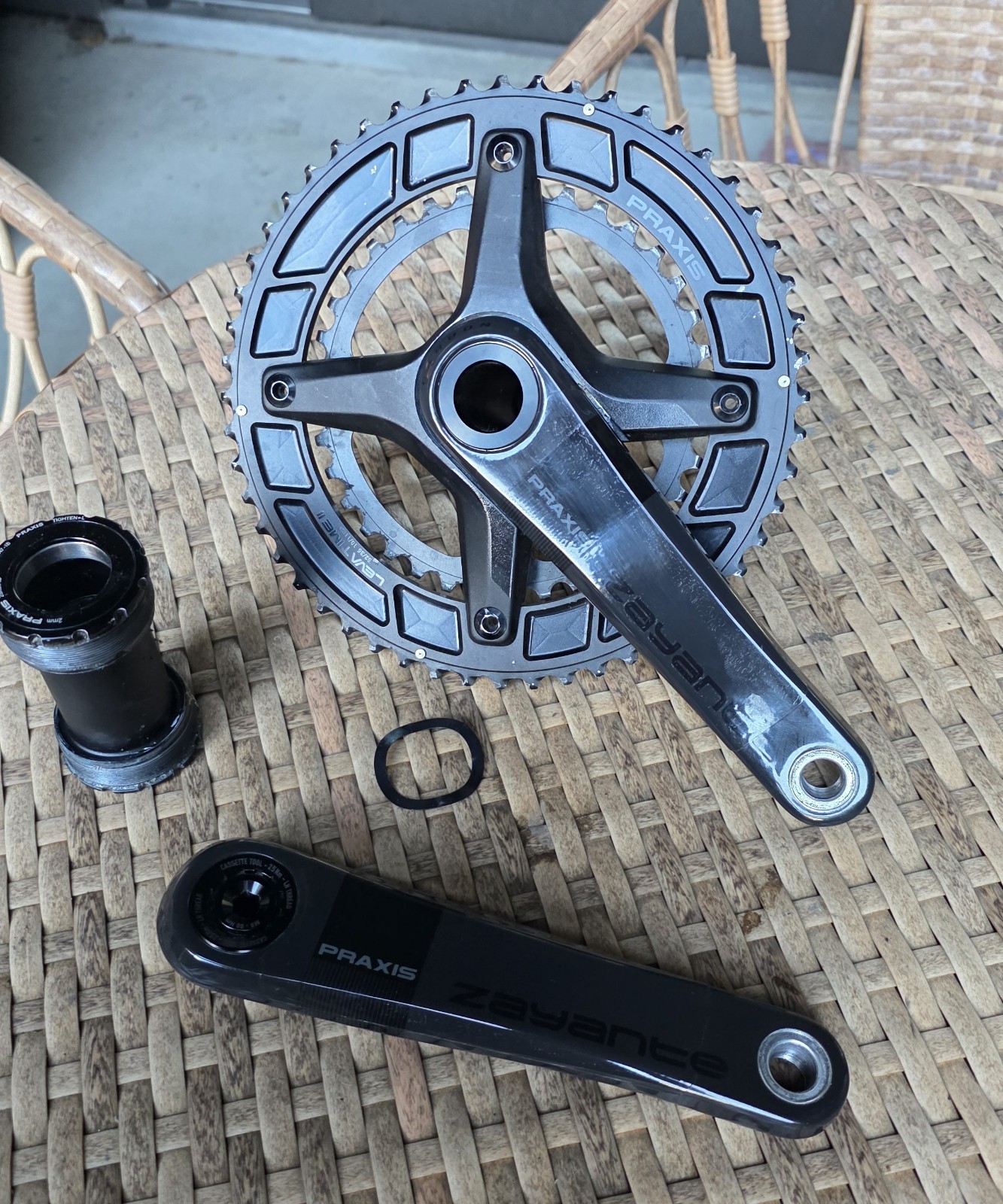 Crankset Praxis Zayante carbon 170mm w/36-52t rings and T47 bottom bracket i.b.