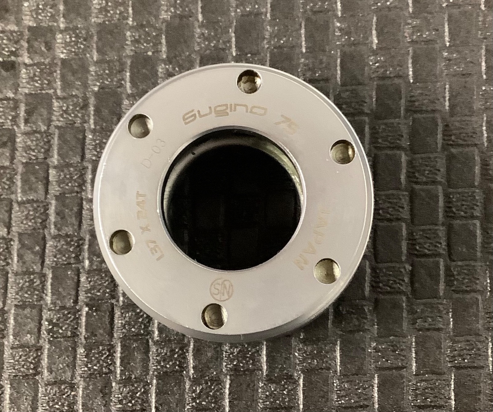 NOS Sugino MS-68 MW-68LP D-03 NJS Bottom Bracket