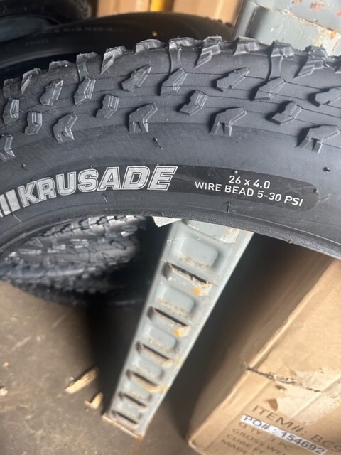 Kenda Krusade Fat Bike Tire, 26″ x 4.0″