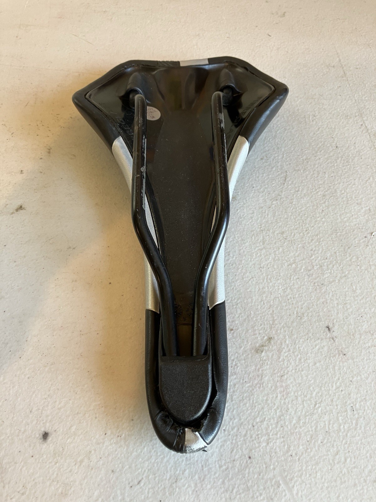 Selle Italia SL Composite Bicycle Saddle – Forged Alloy Rails 300 Grams
