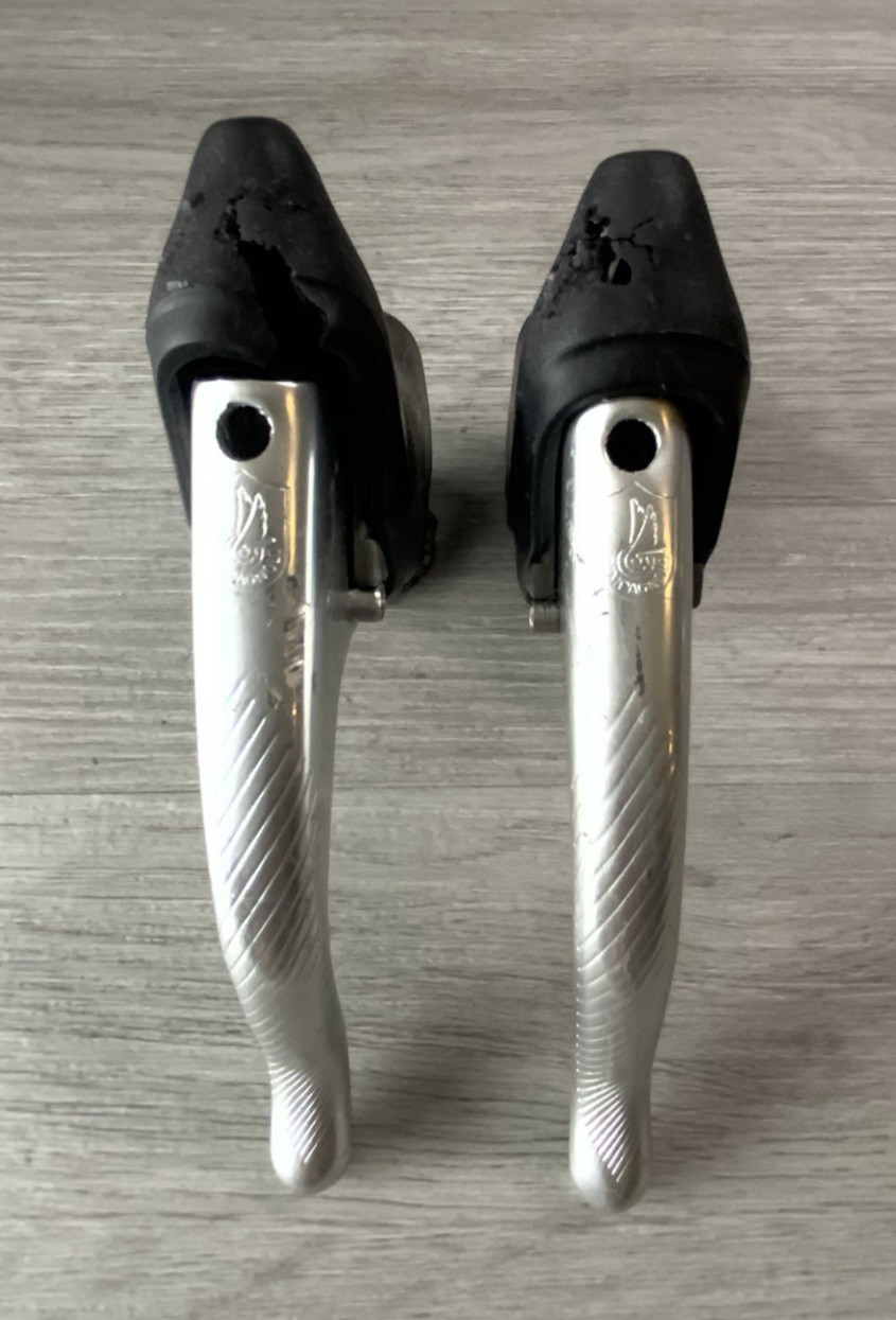 CAMPAGNOLO CHORUS BRAKE LEVERS AERO OR NON AERO