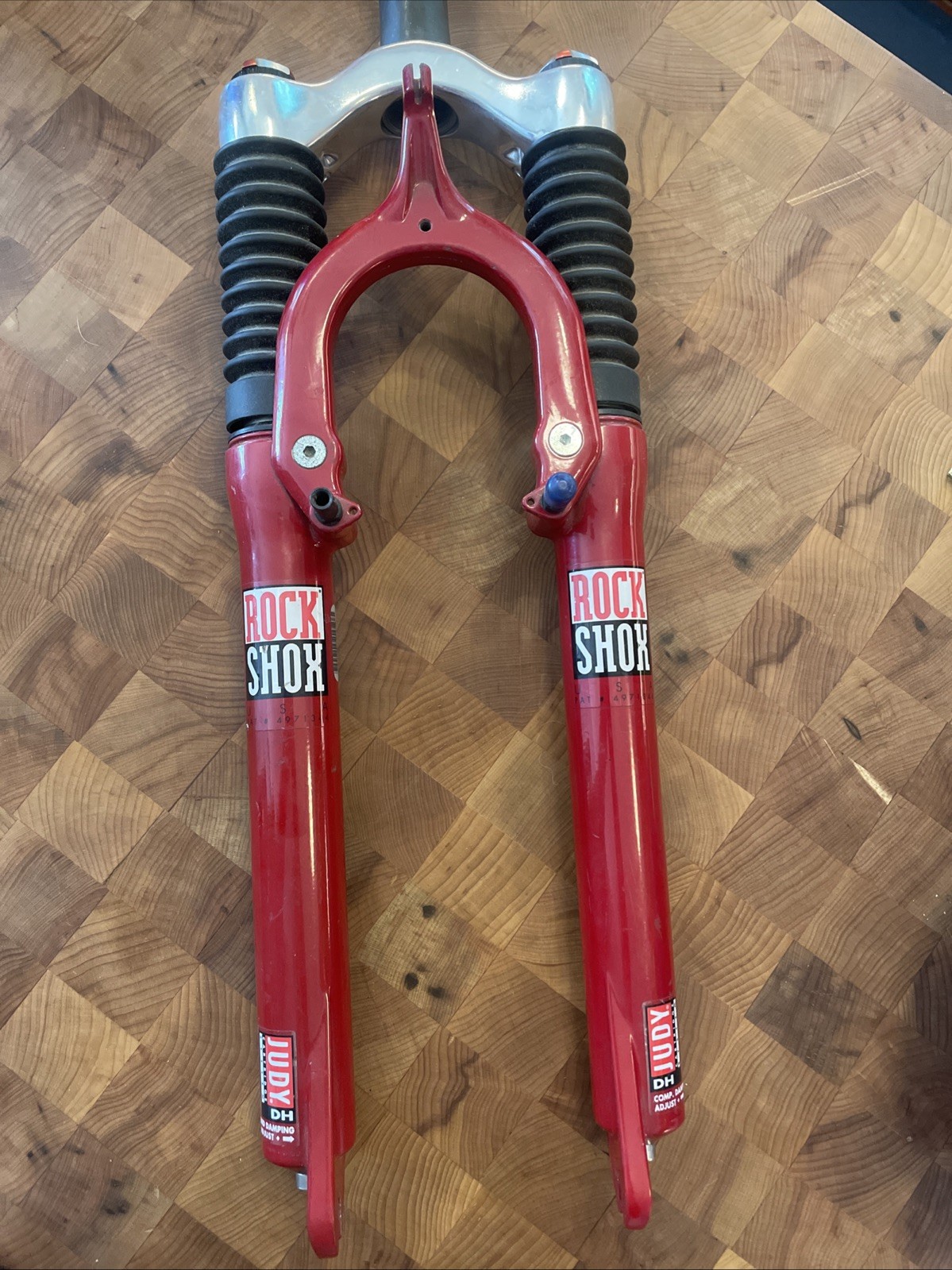 Vintage Unused ROCKSHOX JUDY DH • 1-1/8″ Threaded • 170mm. (FSW)