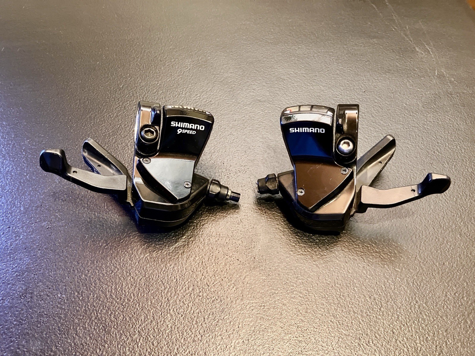 Shimano Tiagra SL-R440 3x9s Flat Bar Road Trigger Shifters