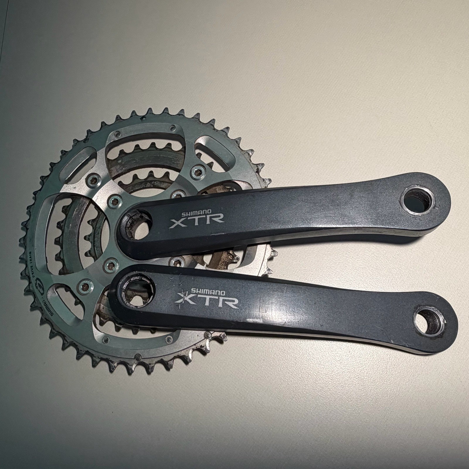 Shimano XTR 3 x 9 Speed FC-M952 Mountain Bike Crankset 46/34/24T Triple 170mm XC