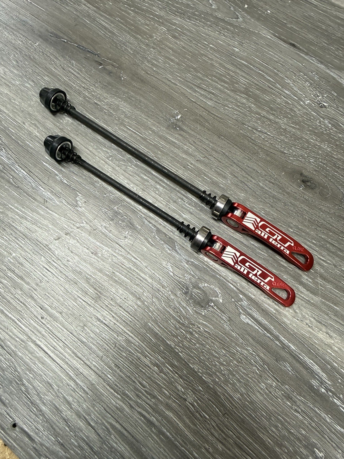 GT All Terra Repop Ano Red Bicycle Quick Release Skewer Set 100 130 / 135