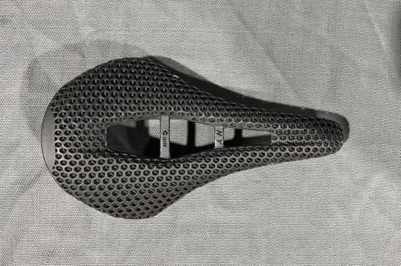 ODI Saddle MTB 147mm 7 x 9mm Carbon Fiber Rails & Shell 3D Printed 187g Black