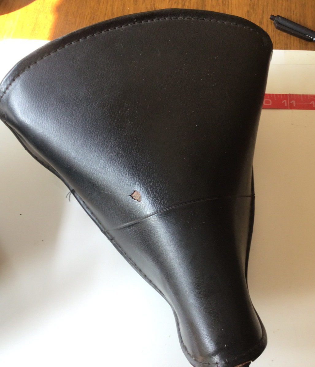 VINTAGE BROOKS BIKE/MOTORCYCLE SEAT – MADE IN ENGLAND