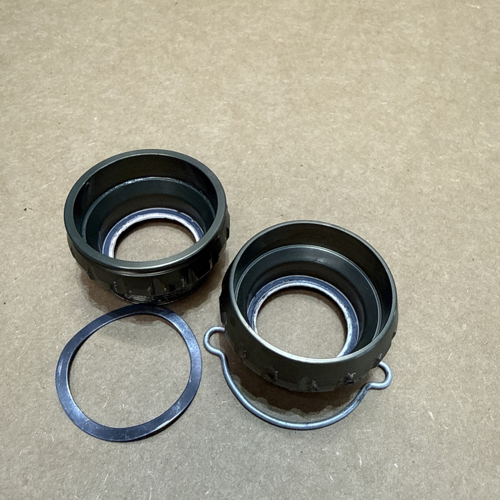 Campagnolo Record 68mm English Threaded Ultra Torque Bottom Bracket Cups bwc56