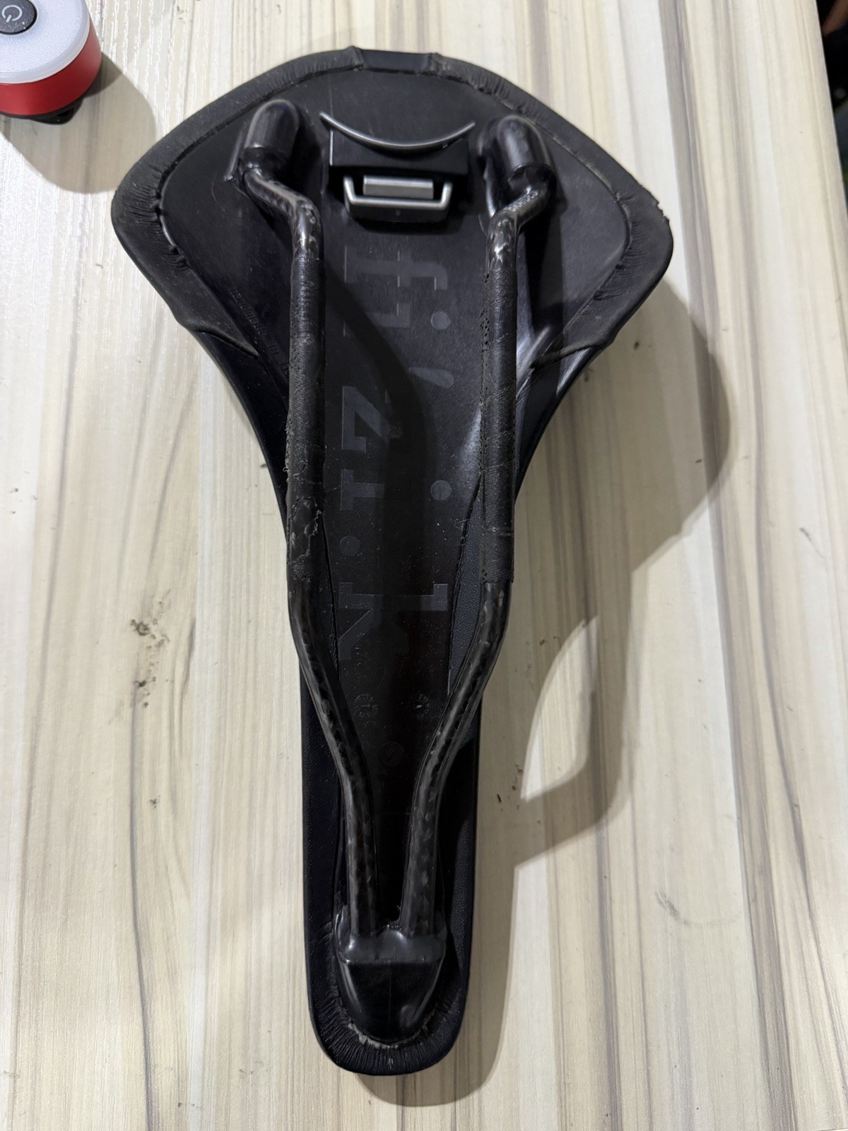 126mm (Regular) Fizik Antares Carbon Rail Road Saddle 162g