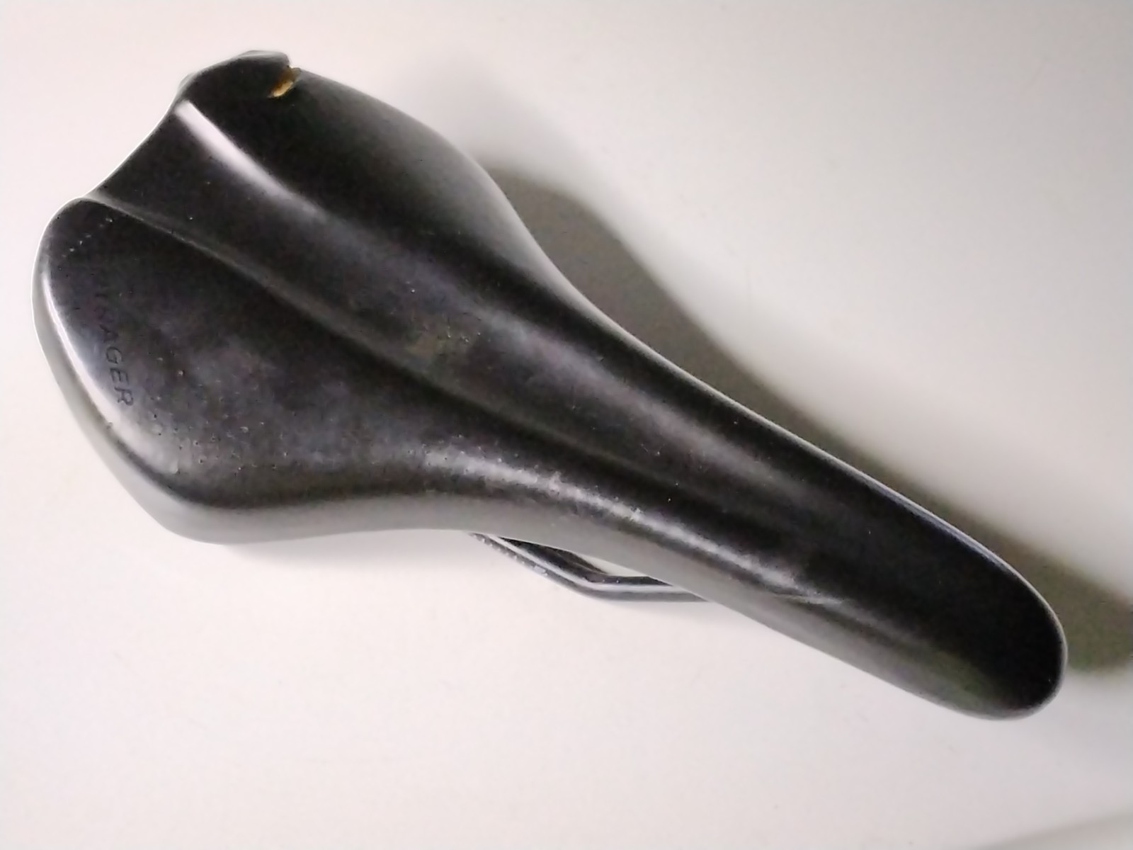 bontrager arvada comp saddle 564883-138mm wide