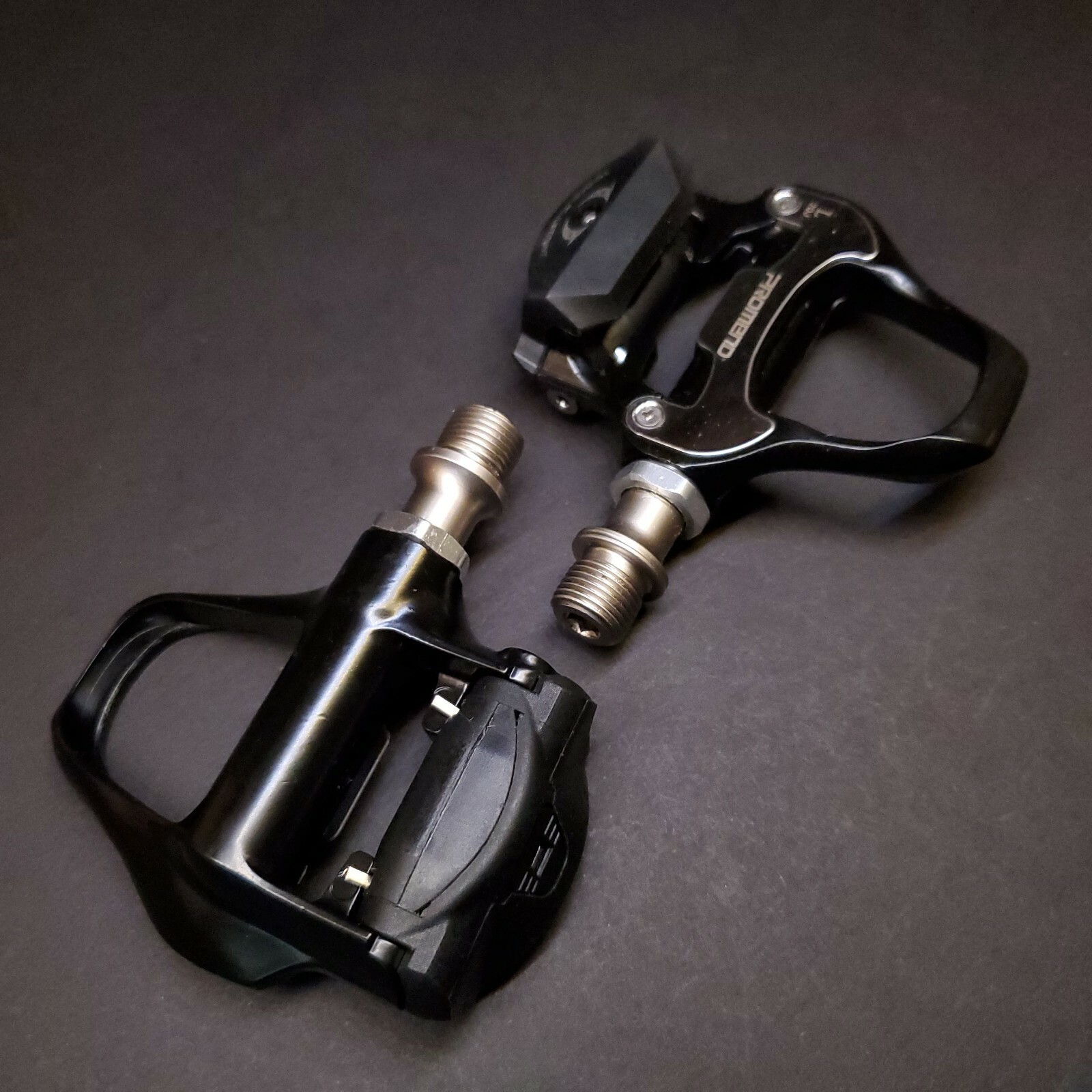 PROMEND Bicycle Road Bike Triathlon Pedal Shimano SPD-SL Compatible Bonus Cleats