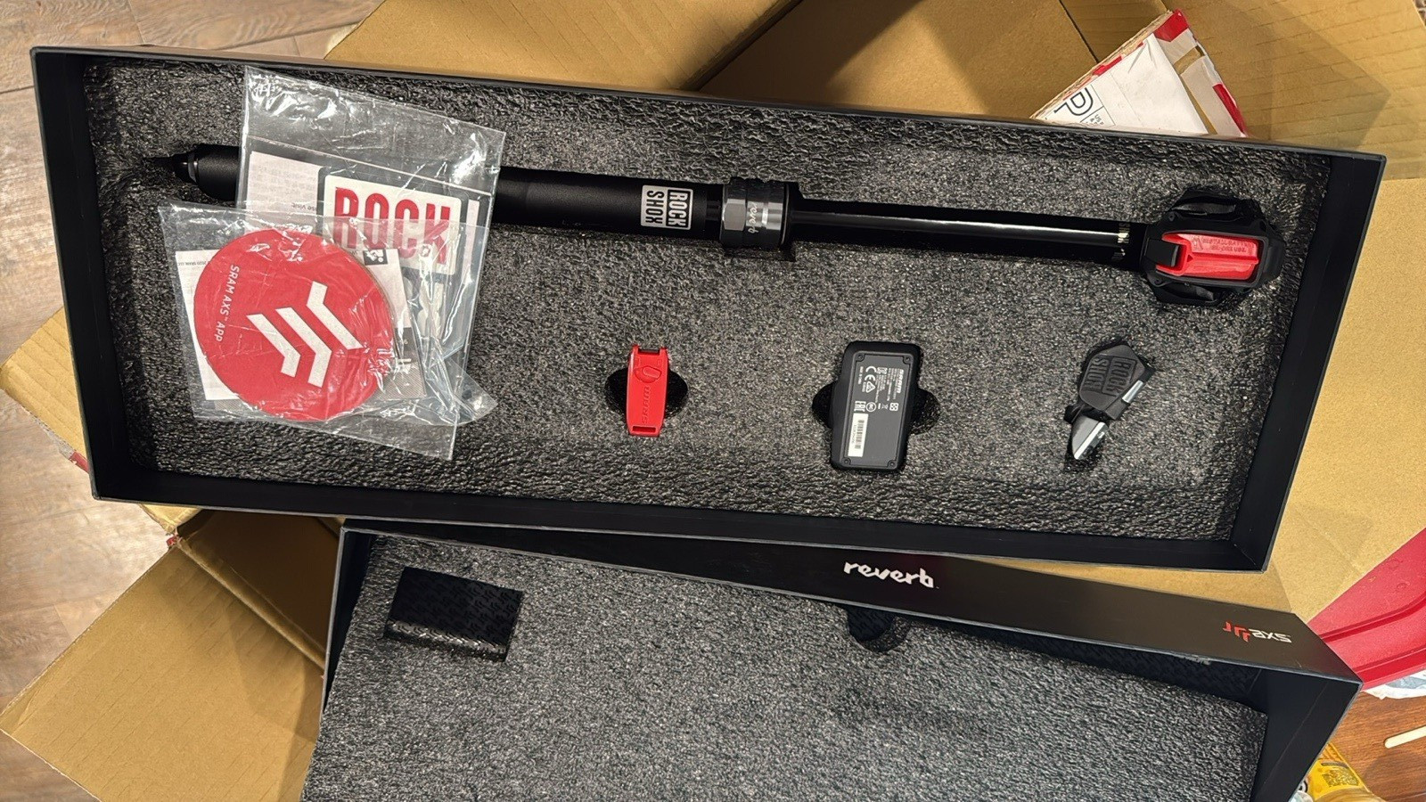 RockShox Reverb AXS Dropper Seatpost 30.9mm 170mm Travel 480mm Black/Red