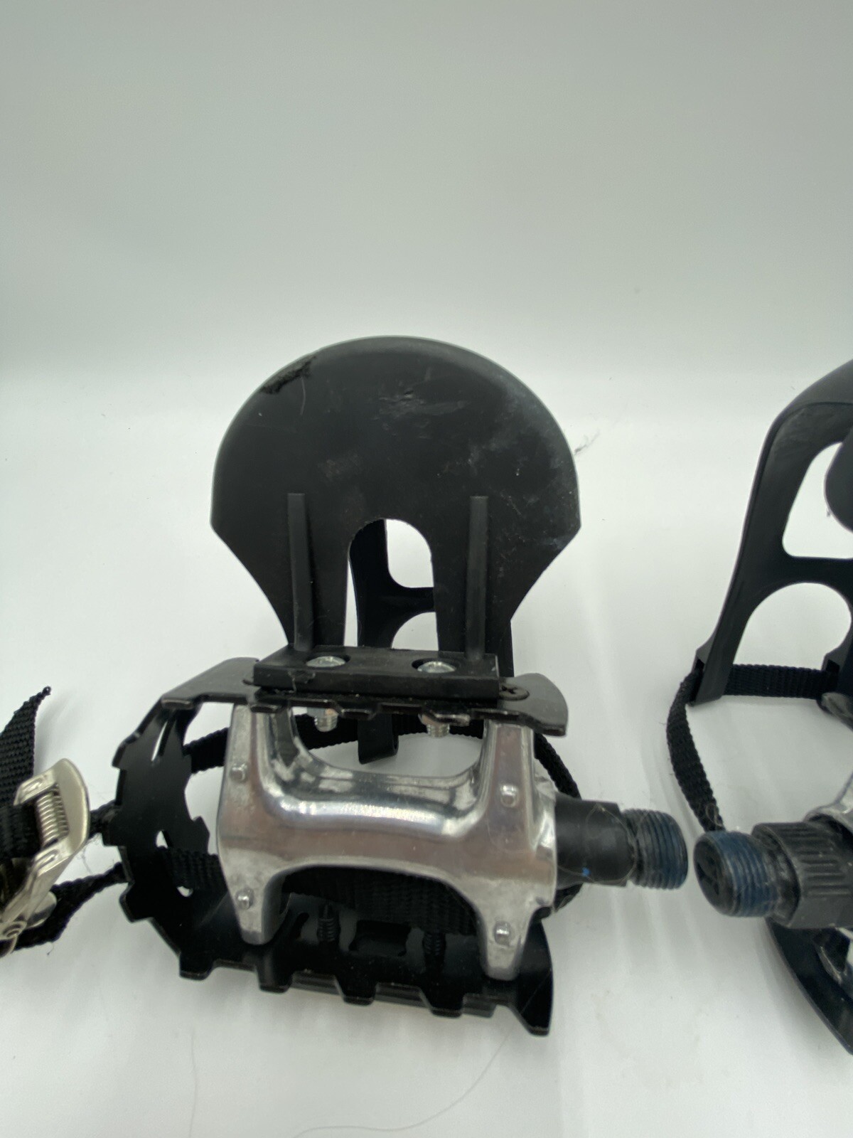 YBEKI Bike Pedals with Toe Clip and Straps -EUC. See Description for Details.