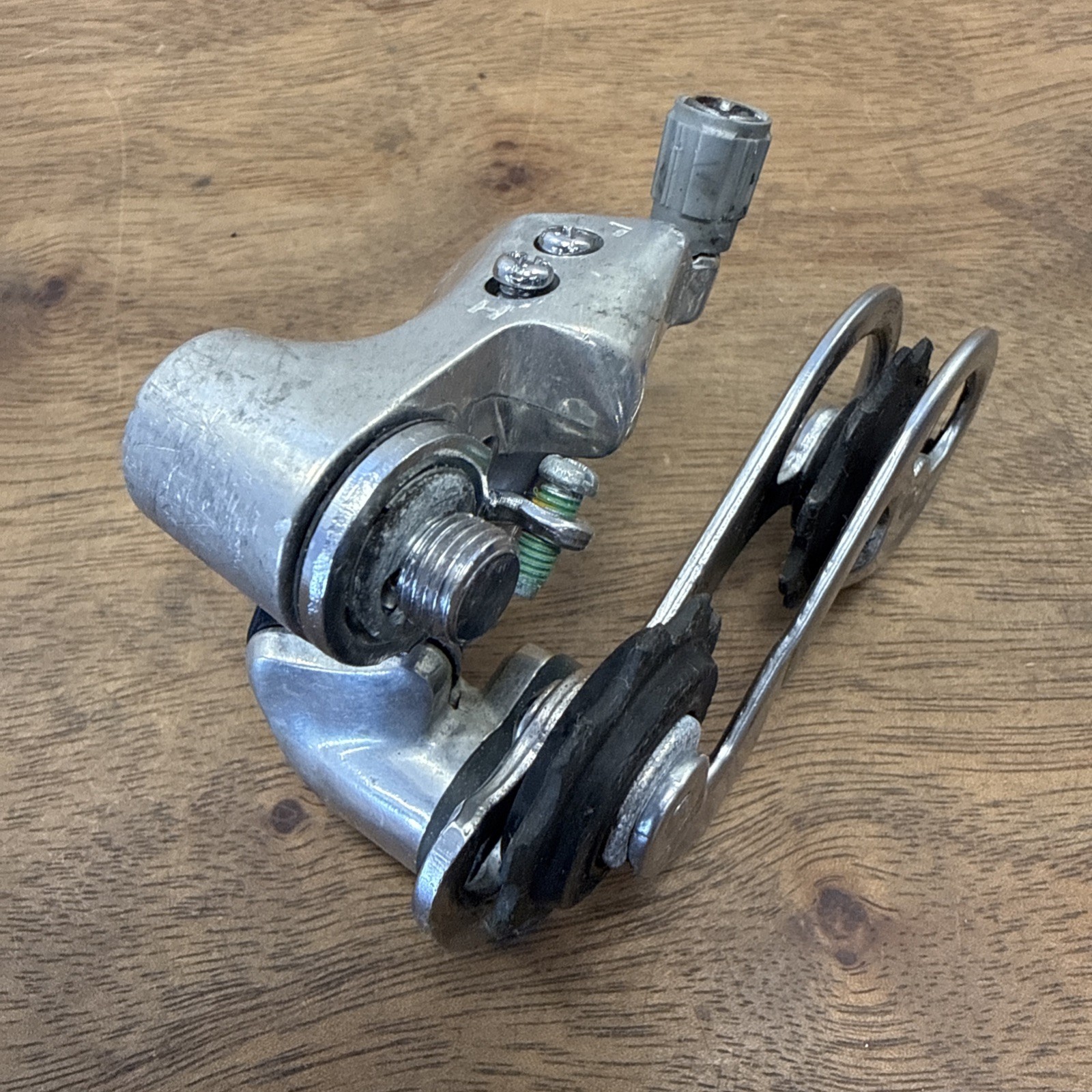 Shimano 105 RD-1050 Rear Derailleur 6/7 Speed Road Made in Japan Silver