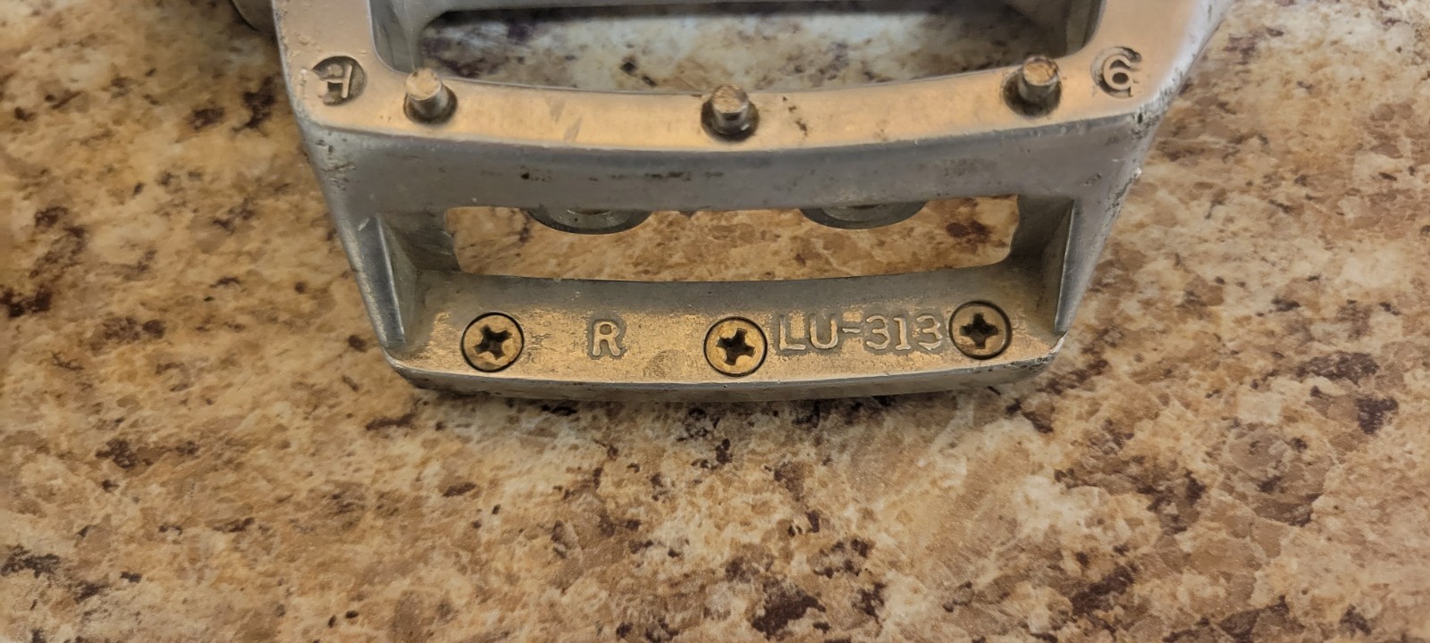 DK Platform BMX pedals 9/16 Silver Mid School DX Type Nice Condition