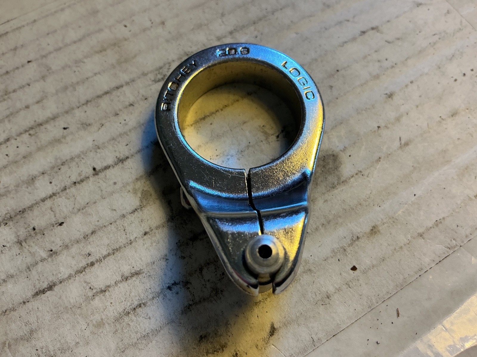 Ritchey front brake hanger