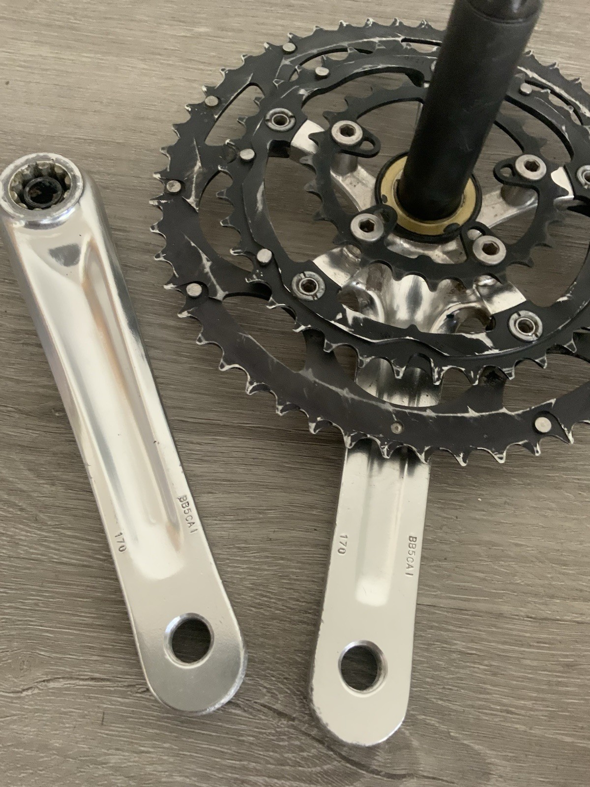 BONTRAGER CRANKSET TRIPLE 24-39-52 TOOTH 10 OR 9 SPEED 170 MM ARMS GXP