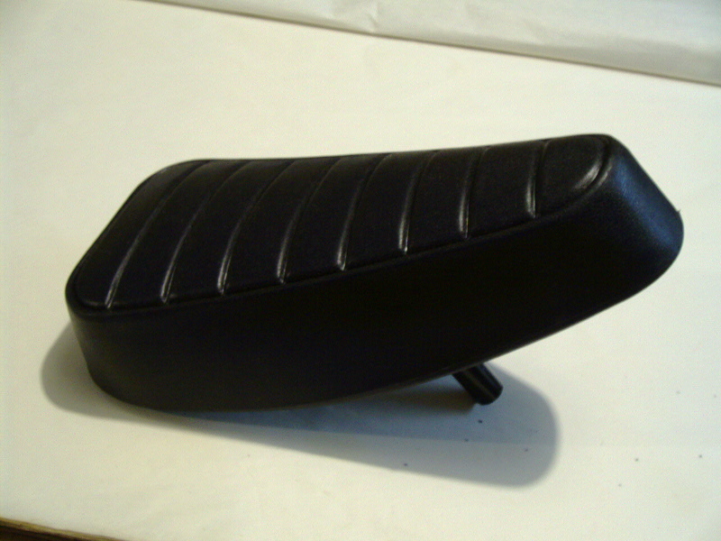 Child’s troxel bicycle bike seat banana small loaf type with seat post {new}