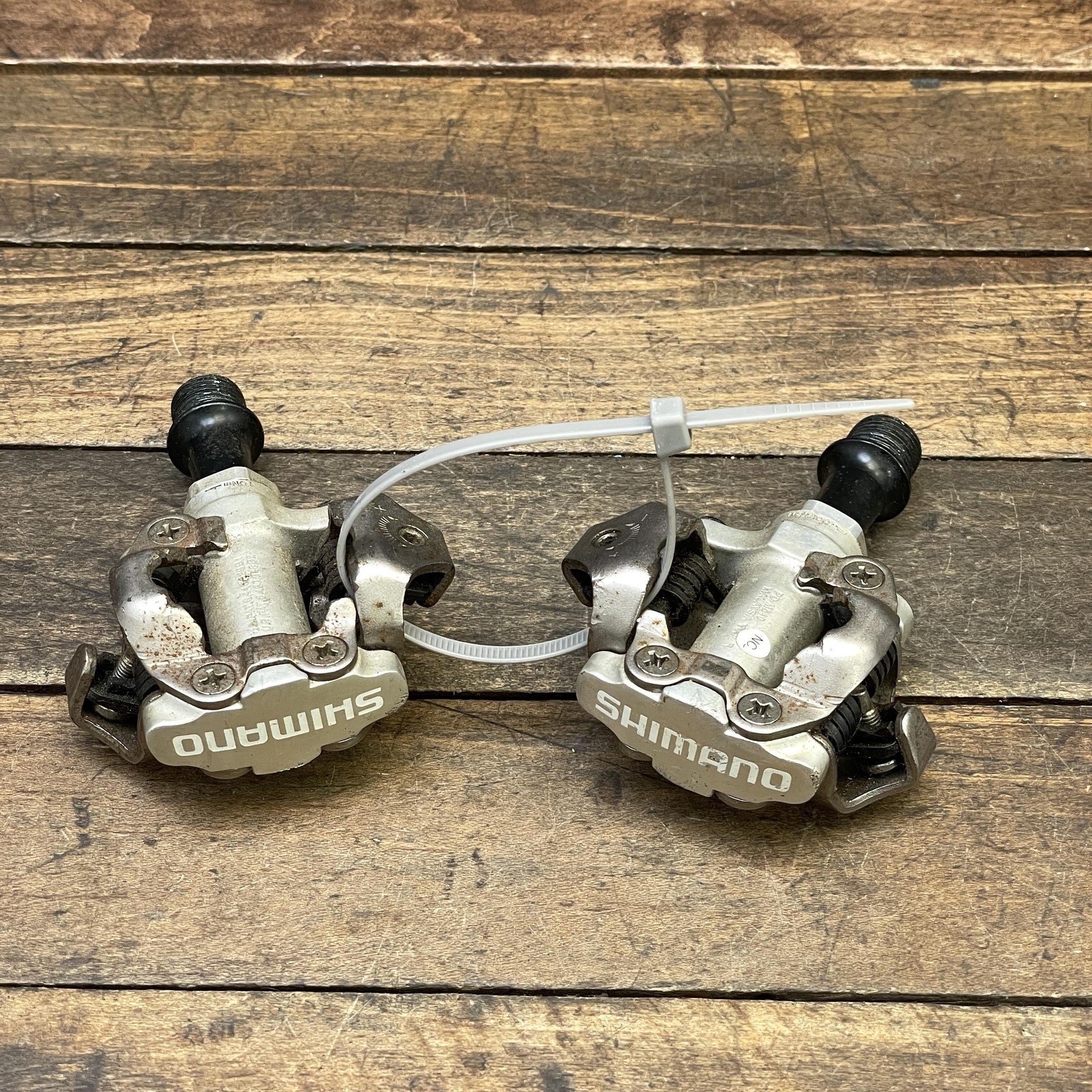 Shimano PD-M540 SPD Clipless Bike Pedals 9/16 Silver Pair 350g MTB Gravel Trail