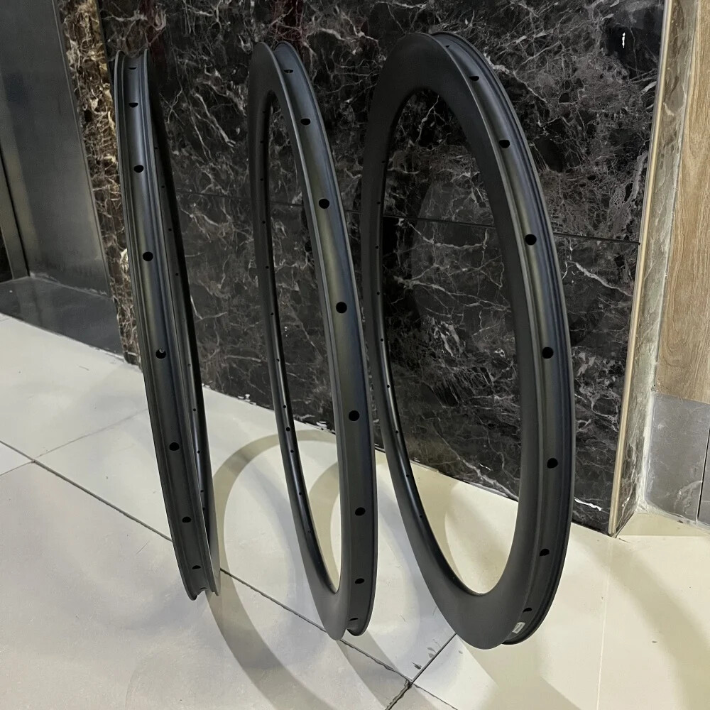 700C Super Light Carbon Rims 30mm Wide 55mm Depth Tubeless/Hookless 24 28 Holes