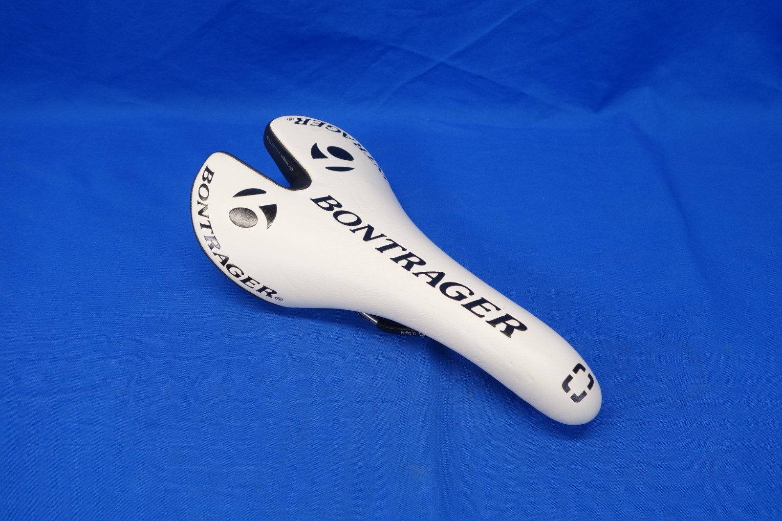 Bontrager Team Issue 138mm Width Bike Saddle, Bicycle Seat Titanium Ti Rails