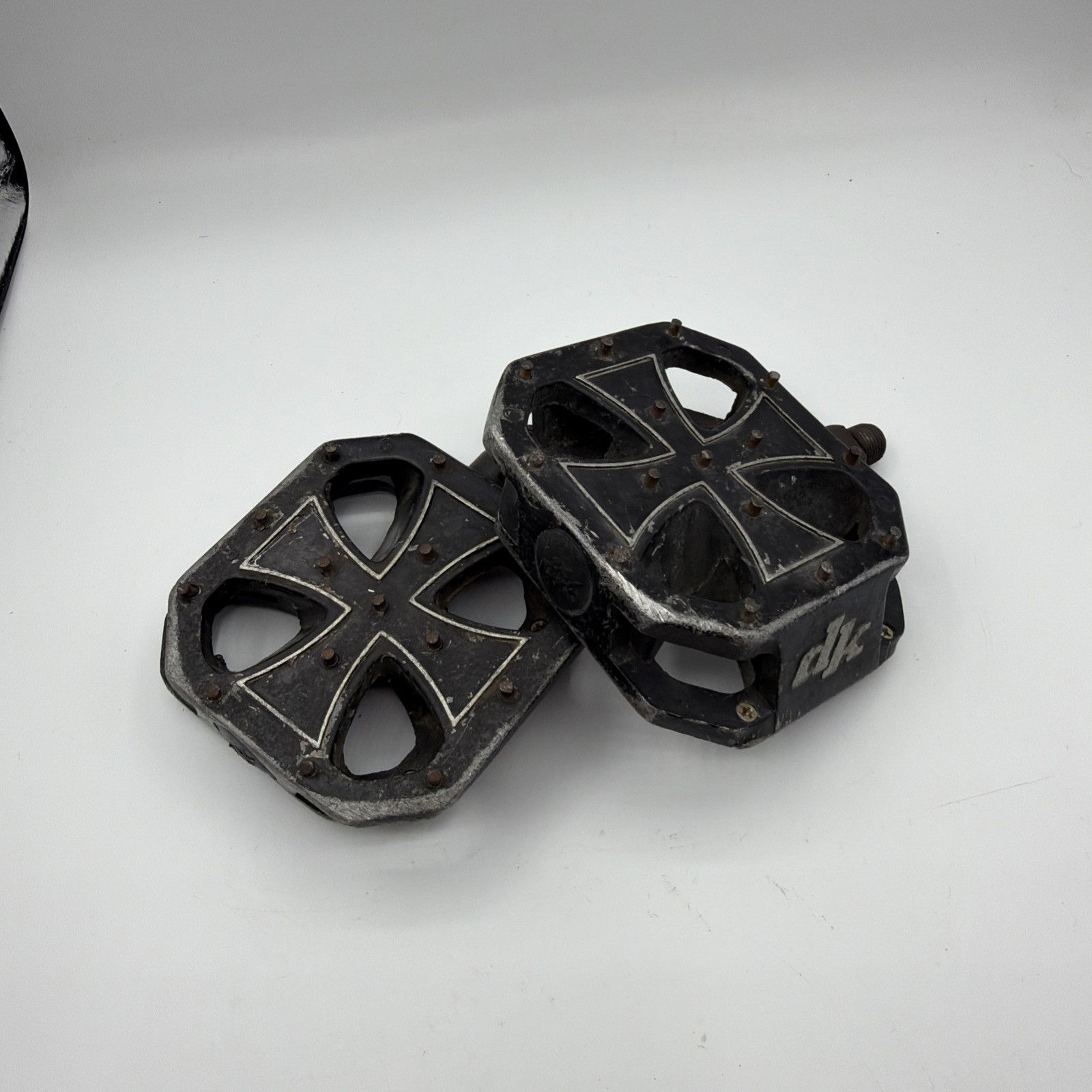 DK Iron Cross BMX Platform Pedals 1/2” Black Mid School Vintage
