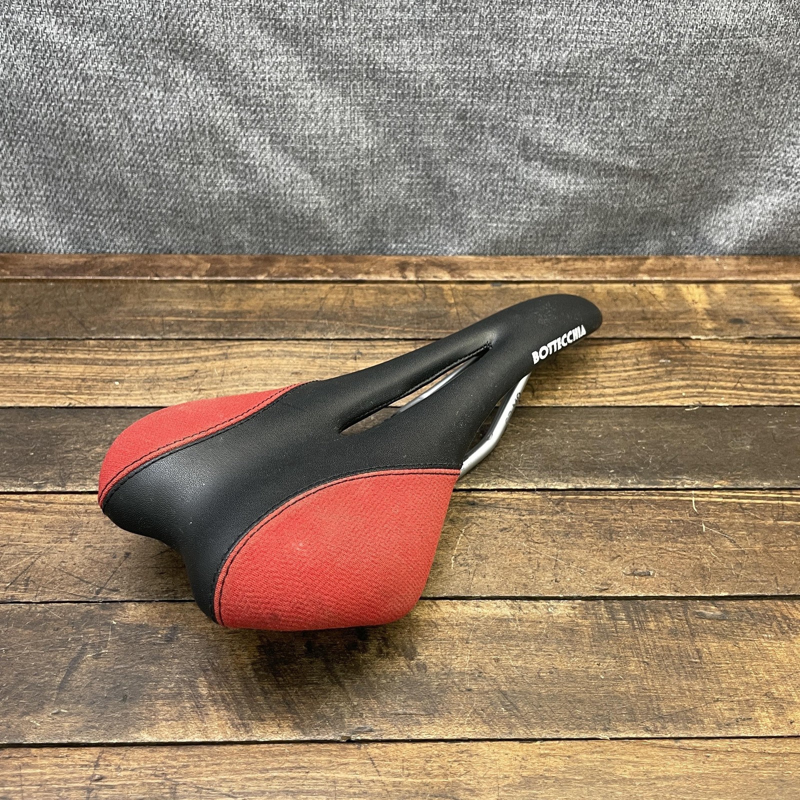 Vintage Bottecchia Seat Saddle Black Red Road Bike Cutout Road Bike CrMo Mens