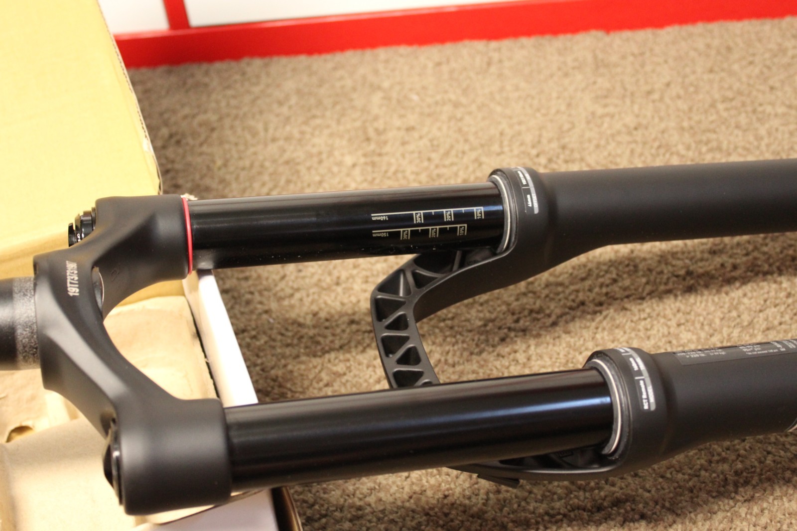 NEW RockShox Pike RCT3, 27.5″ wheels x 140mm Travel MTB Fork 15x110mm Boost