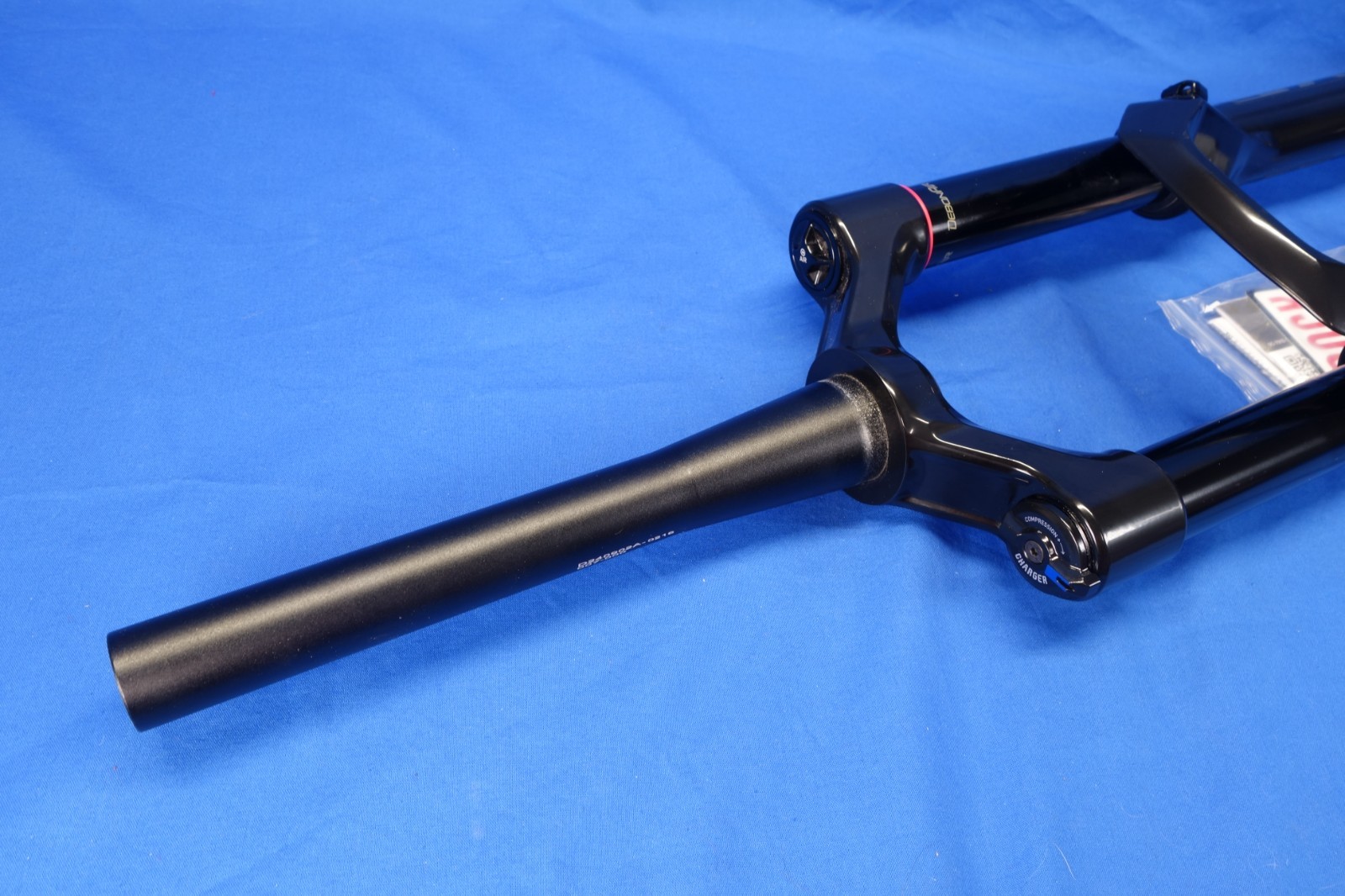 New RockShox Lyrik Select Charger RC 29″ Mtn Bike Fork, 140mm Travel, Boost Axle