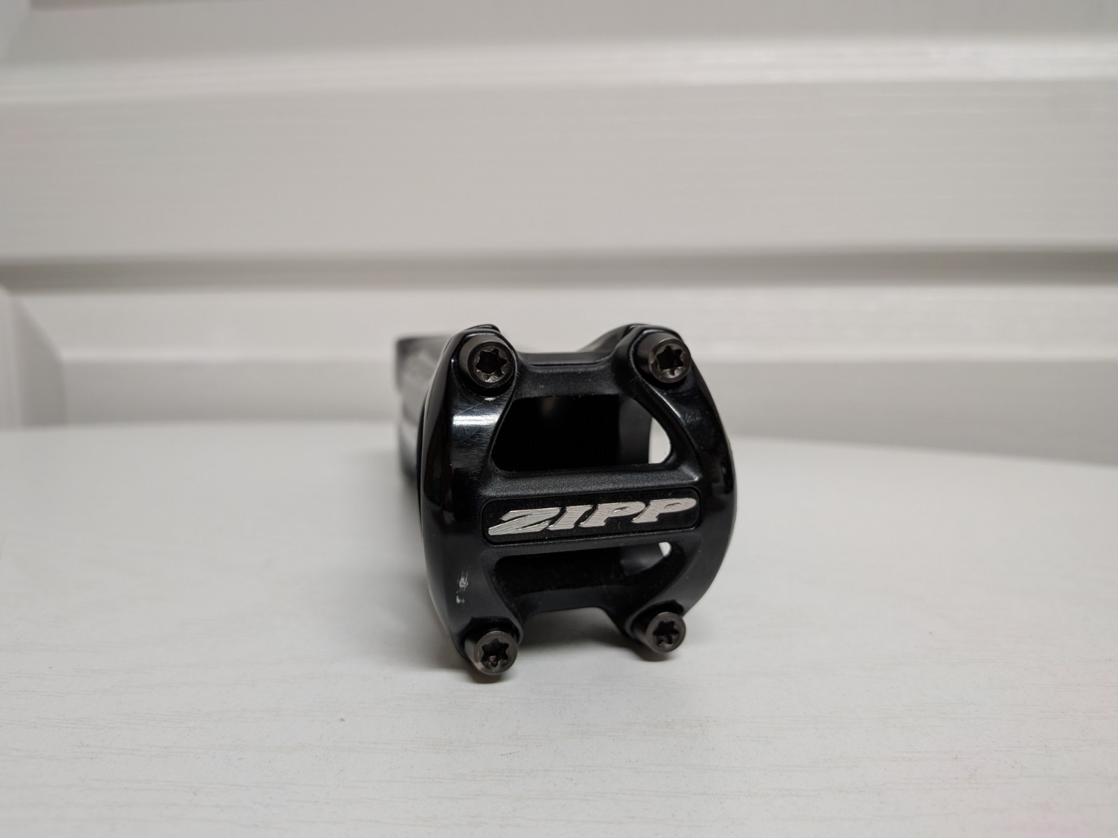 Zipp Service Course SL Stem 120mm 31.8mm Clamp +/- 9° 1 1/8″ Gloss Black