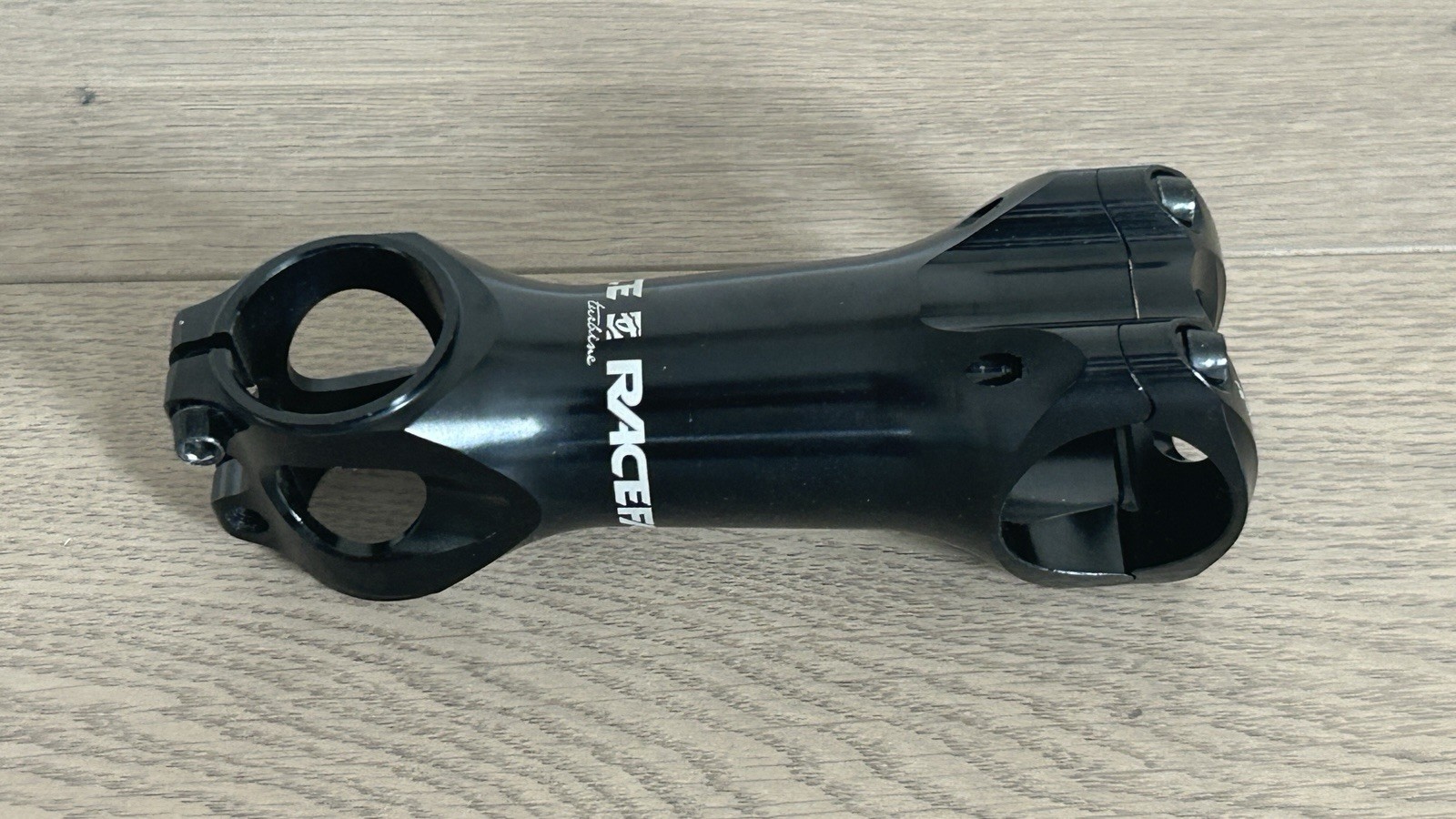 Race Face Turbine Aluminum Bike Stem 100mm Length x 31.8mm Clamp, 6° Angle