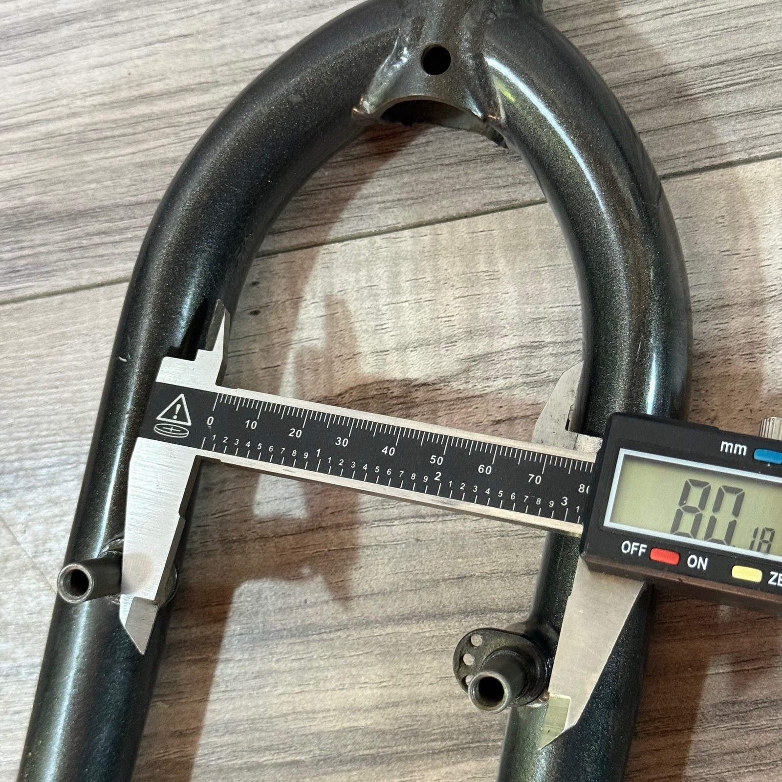 90s Specialized Direct Drive MTB Fork 1-Inch Threaded 26 123 Dark Gray