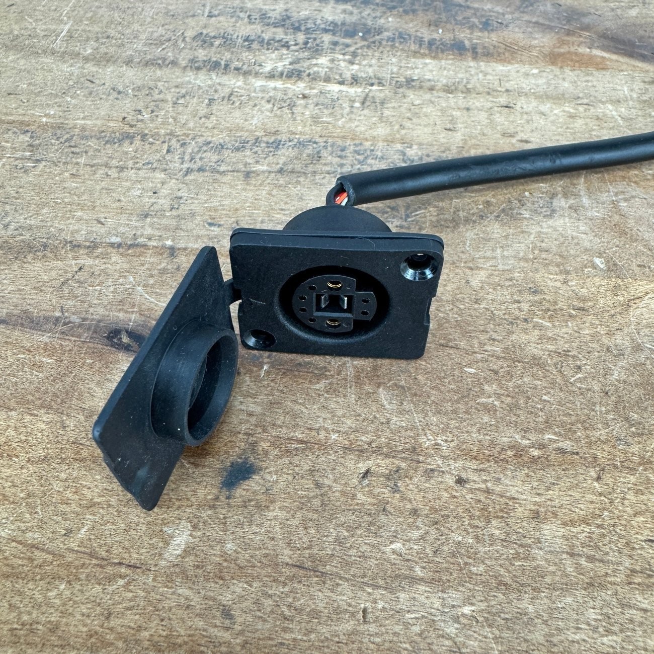 Mahle Smartbike Systems X20 Active Charging Port To Internal Battery For E-Bike
