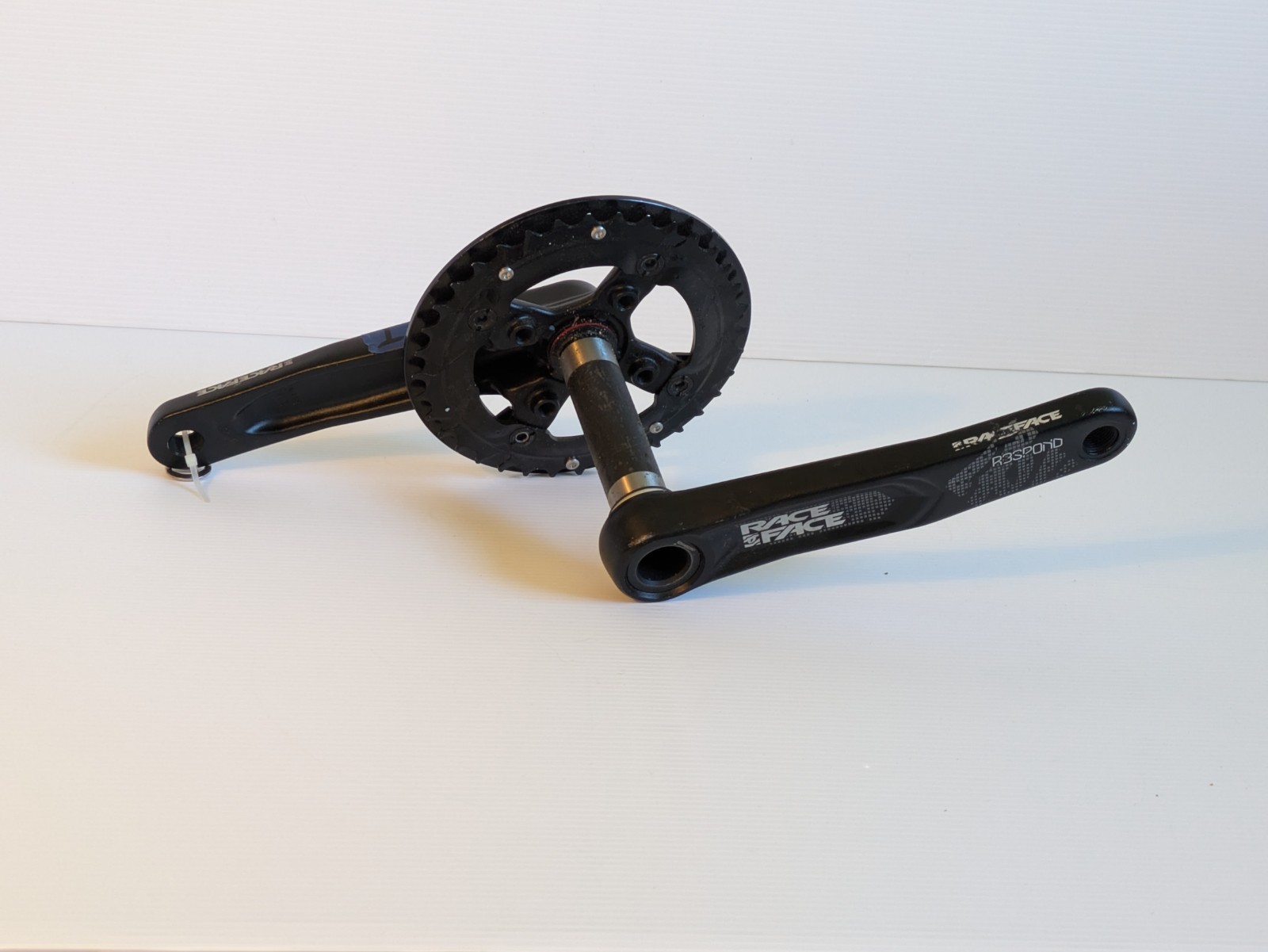 Race Face Respond Mountain Bike Crankset 10 Speed 36T 175mm Arms