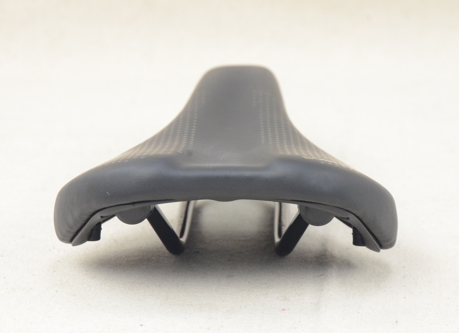 Bontrager Arvada Bicycle Seat Saddle Black – 138 mm width x 270 mm