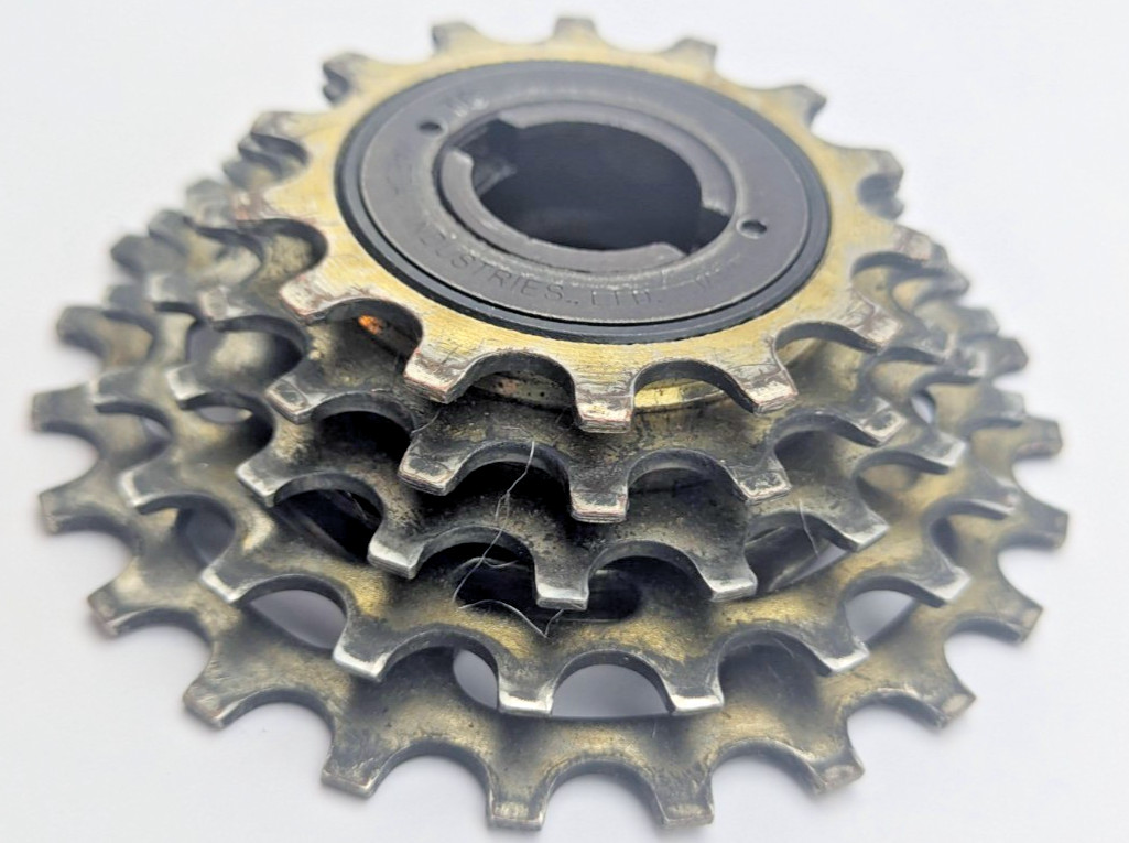SUNTOUR PRO-COMPE 8.8.8 GOLD JAPAN 5 speed freewheel 14 TOOTH 24 TOOTH RATIO TG