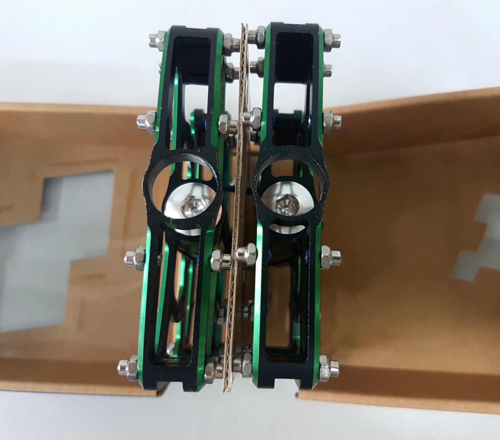 MDH Off-Road – MTB PXA01 375g 108x100x25.5mm Aluminum Bicycle Pedal Black Green