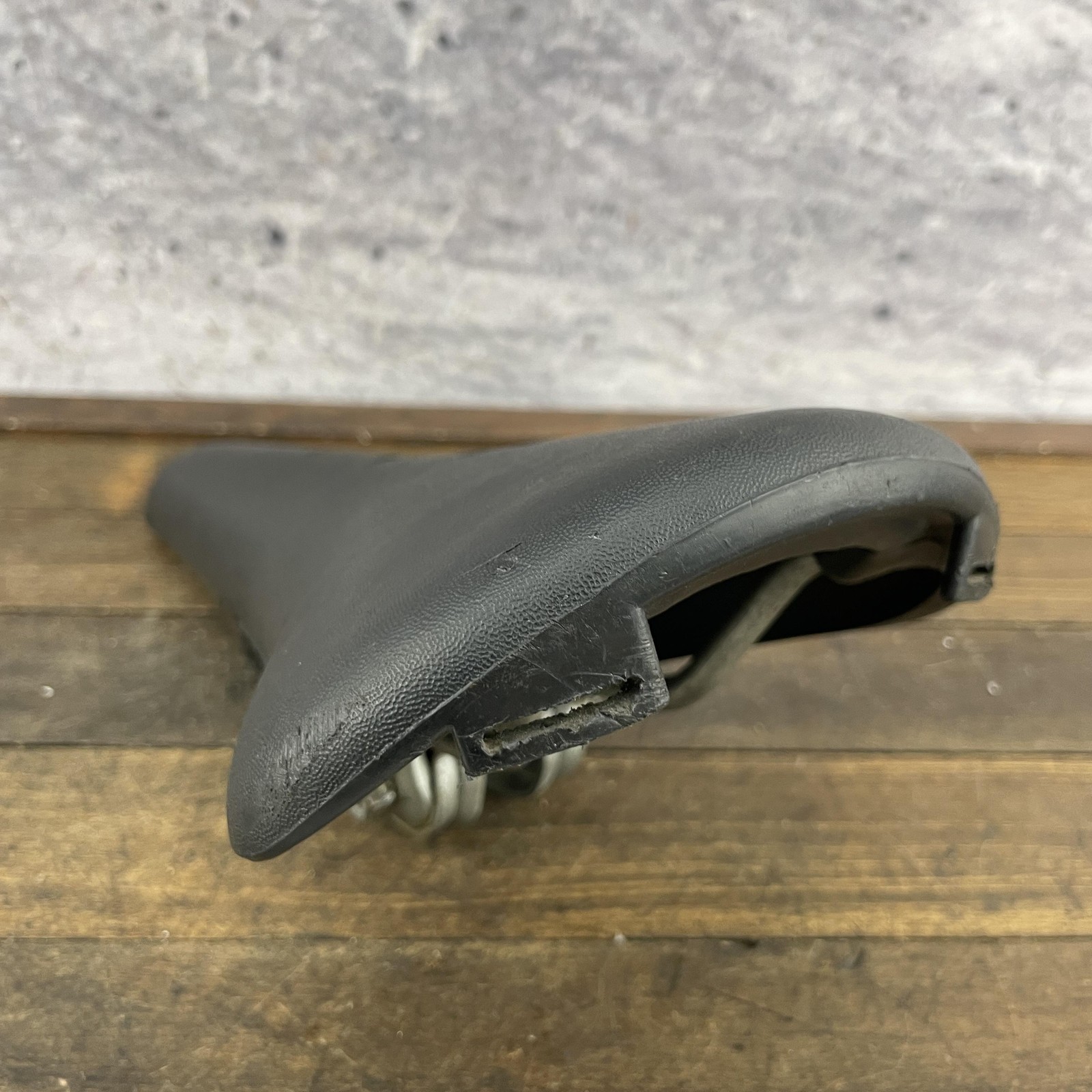 VIntage Grand-Prix Racing Bike Saddle Black Synthetic Steel Road 70s 60s Eroica