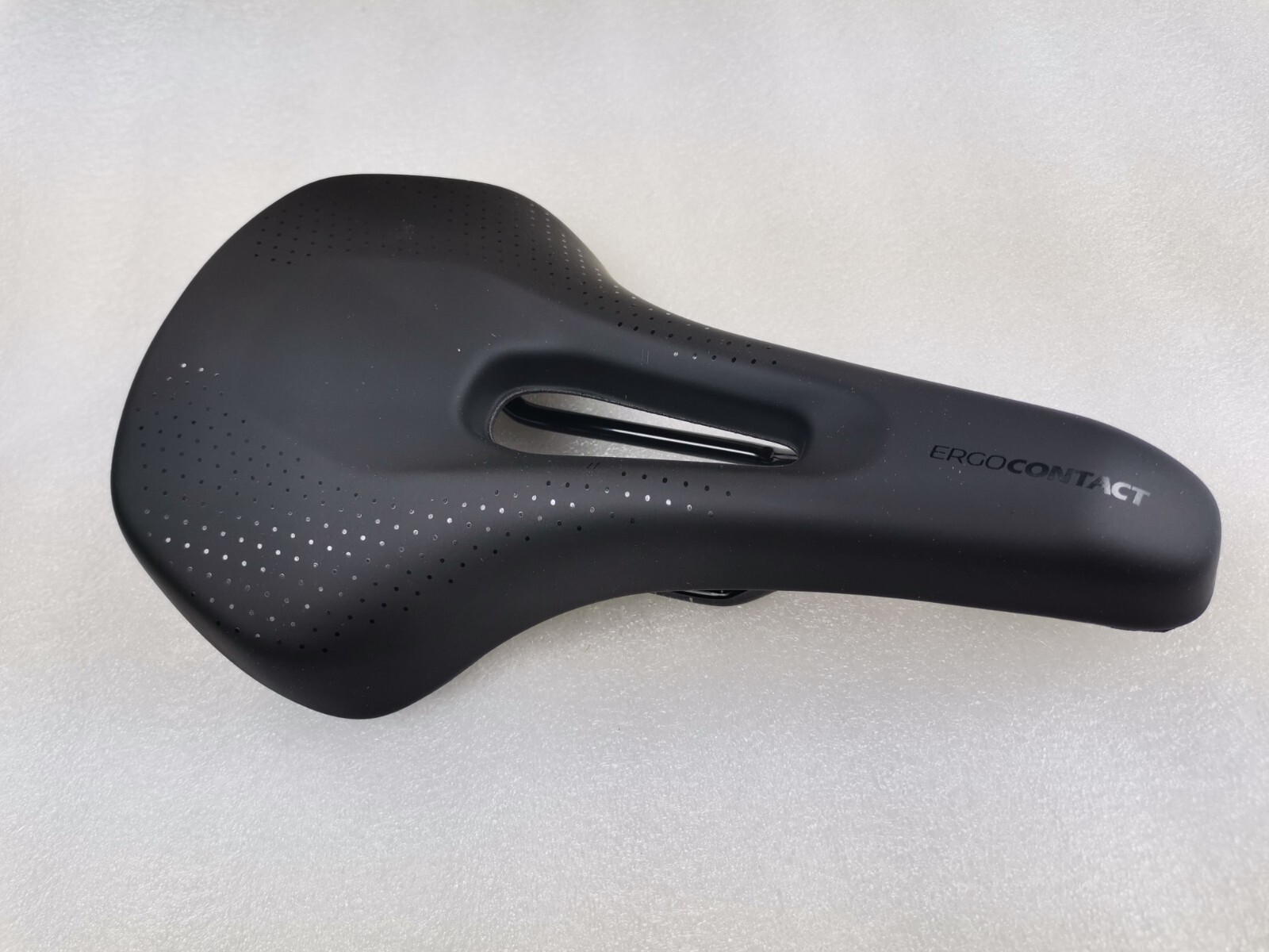 GIANT LIV ERGO CONTACT SHORT NOSE CUT OUT SEAT SADDLE MTB CITY TOURING 160MM