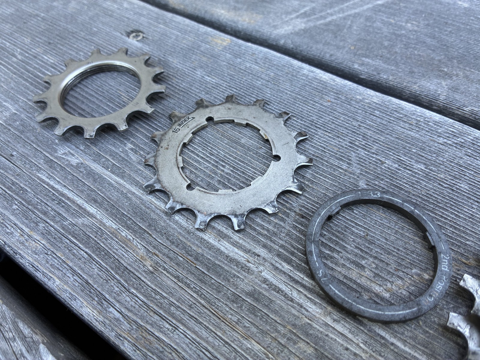 Shimano Japan 600 Ultegra CS-6400 7-Speed Uniglide Cassette | 13-25T / EXC